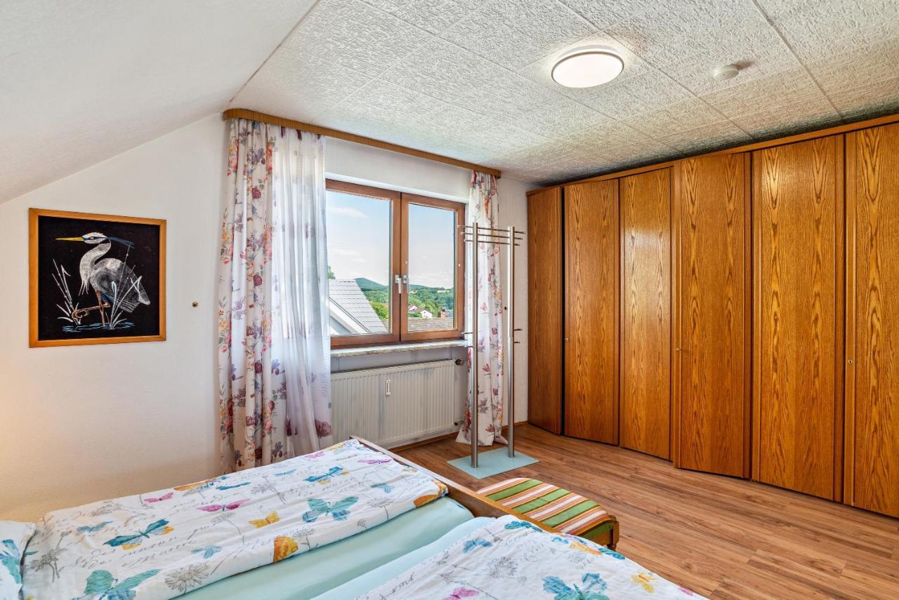 Apartament Haus Guenter Und Valeria Gossersweiler-Stein Zewnętrze zdjęcie