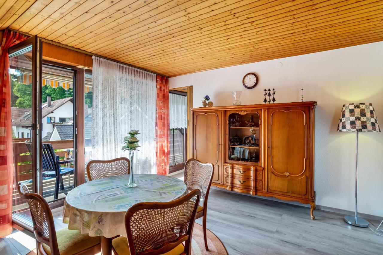 Apartament Haus Guenter Und Valeria Gossersweiler-Stein Zewnętrze zdjęcie