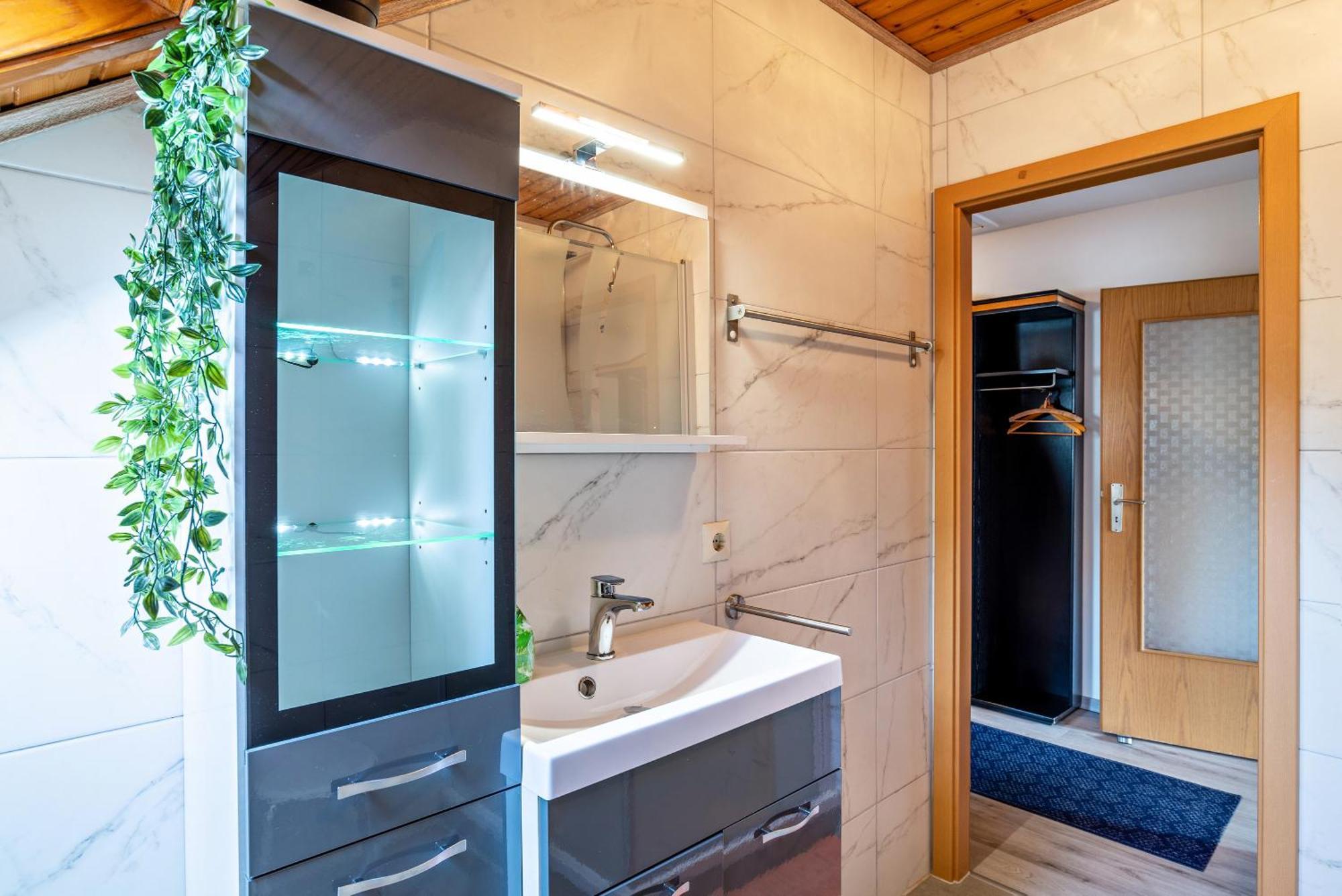 Apartament Haus Guenter Und Valeria Gossersweiler-Stein Zewnętrze zdjęcie