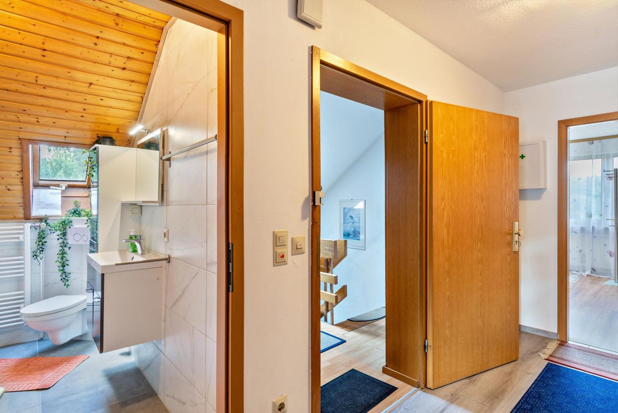 Apartament Haus Guenter Und Valeria Gossersweiler-Stein Zewnętrze zdjęcie